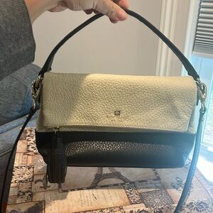Kate spade black and off-white purse
